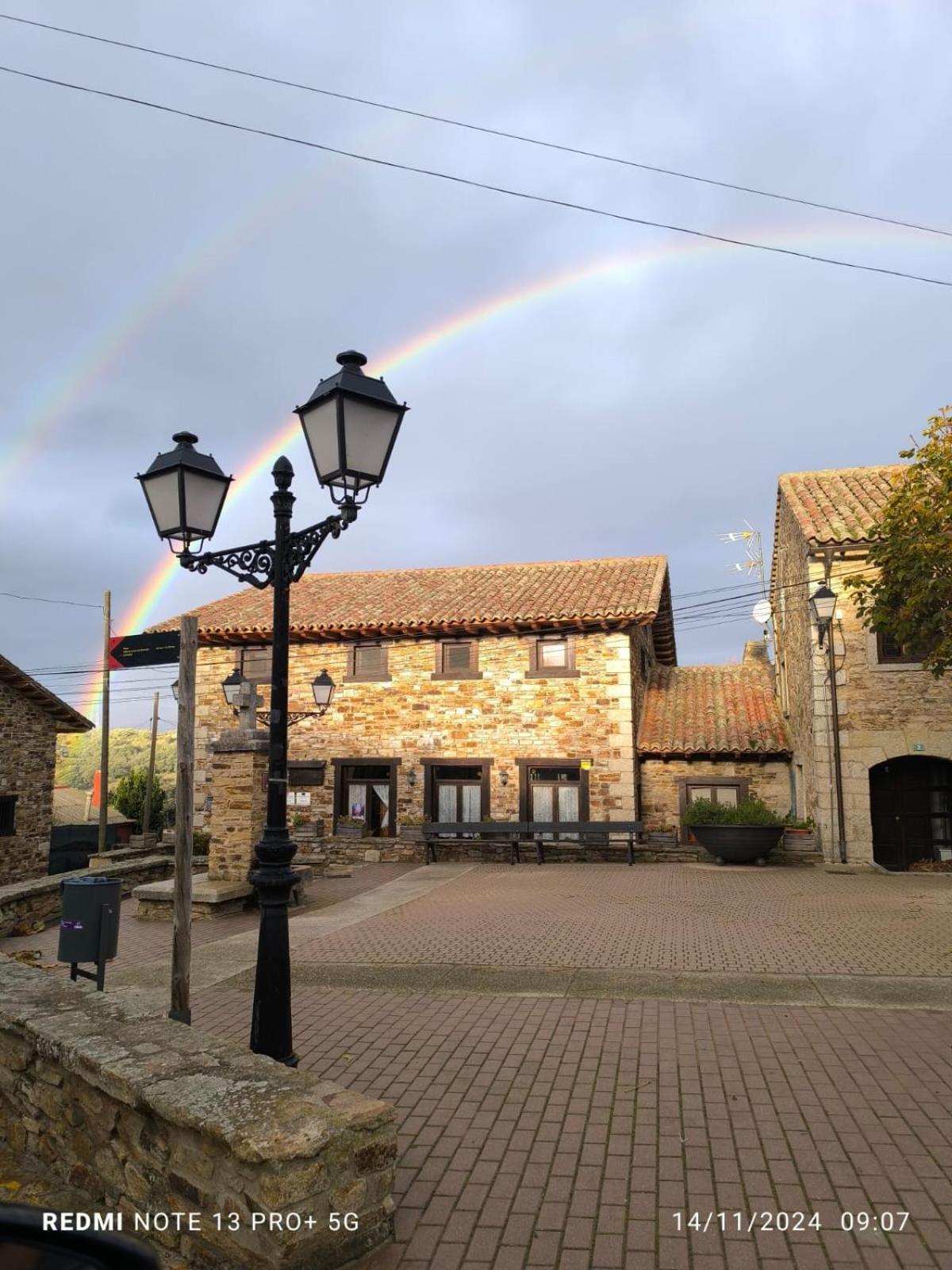 Posada De Serrada Serrada de la Fuente Bagian luar foto